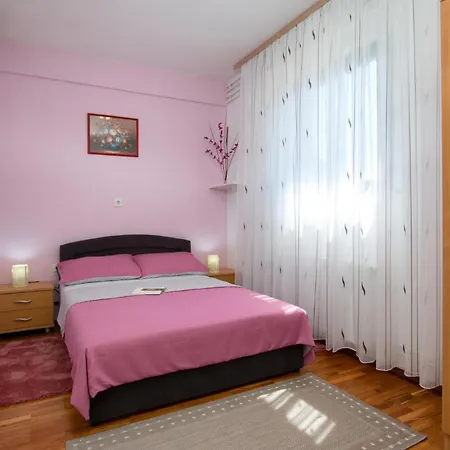 3 Bedroom Lovely In * Fazana