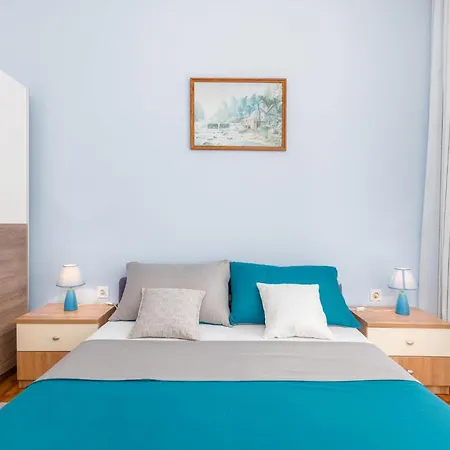 3 Bedroom Lovely In * Fazana