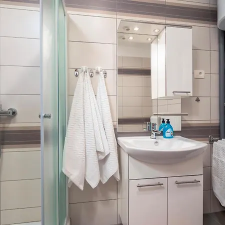 3 Bedroom Lovely In